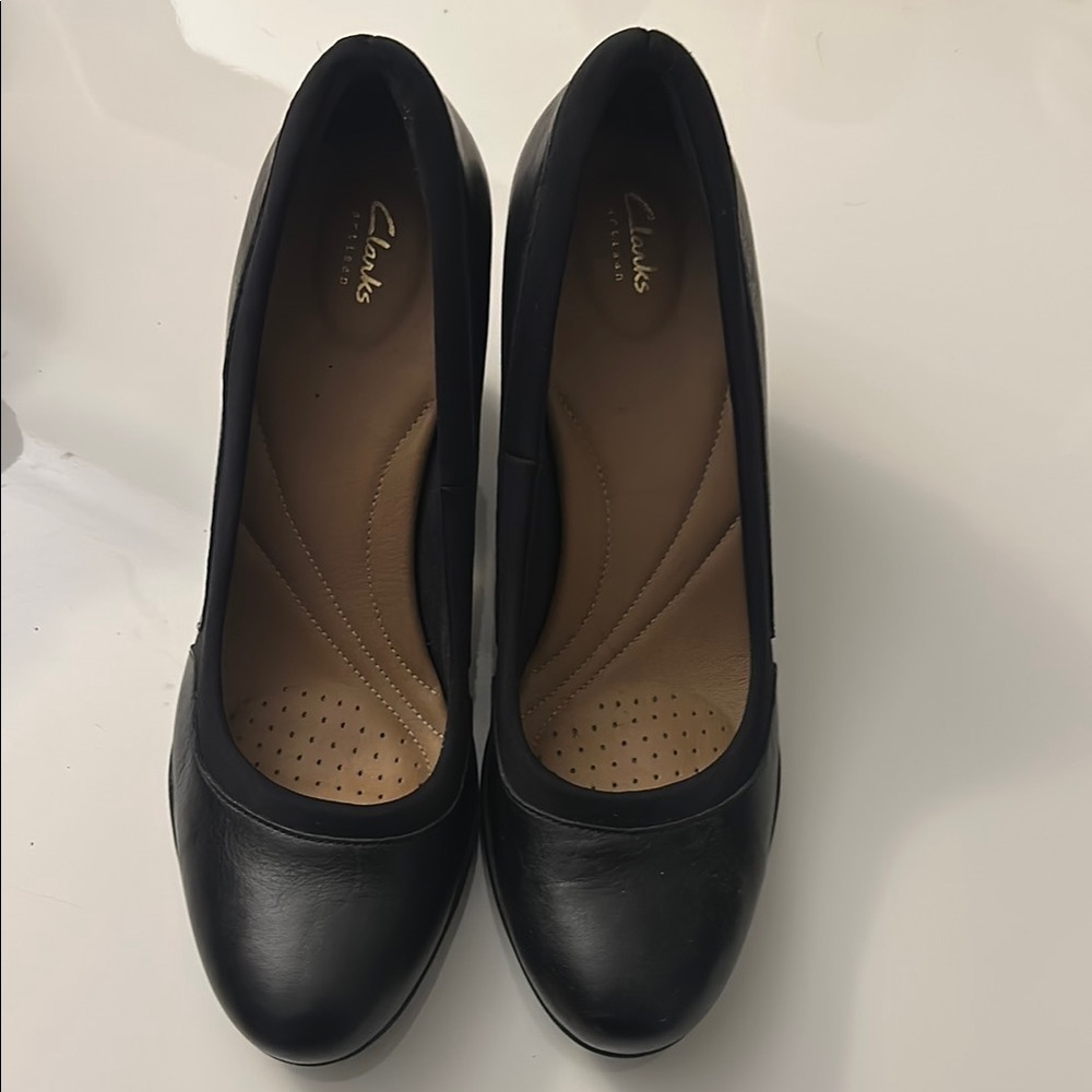 Clarks Women's Black Pumps